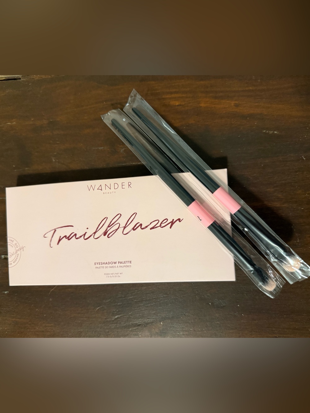 Wander Beauty Trailblazer Eyeshadow Palette & Dual-Ended Brushes - Light Pink